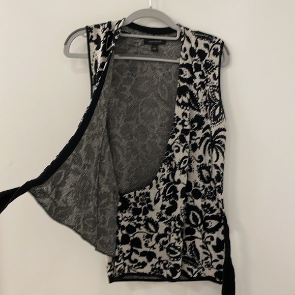 Ann Taylor sleeveless wrap shirt - Picture 5 of 7